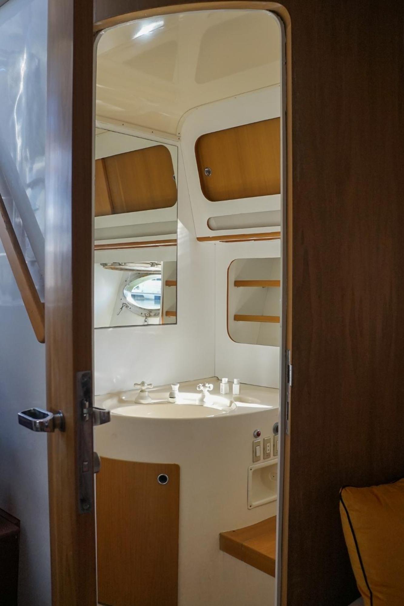 Bateau Cocoon En Amoureux Bordeaux Exterior photo